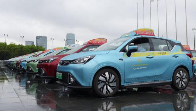 西安、廣州、成都......各地巡游出租車迎來綠色智能新風(fēng)潮,百姓出行體驗(yàn)煥然一新